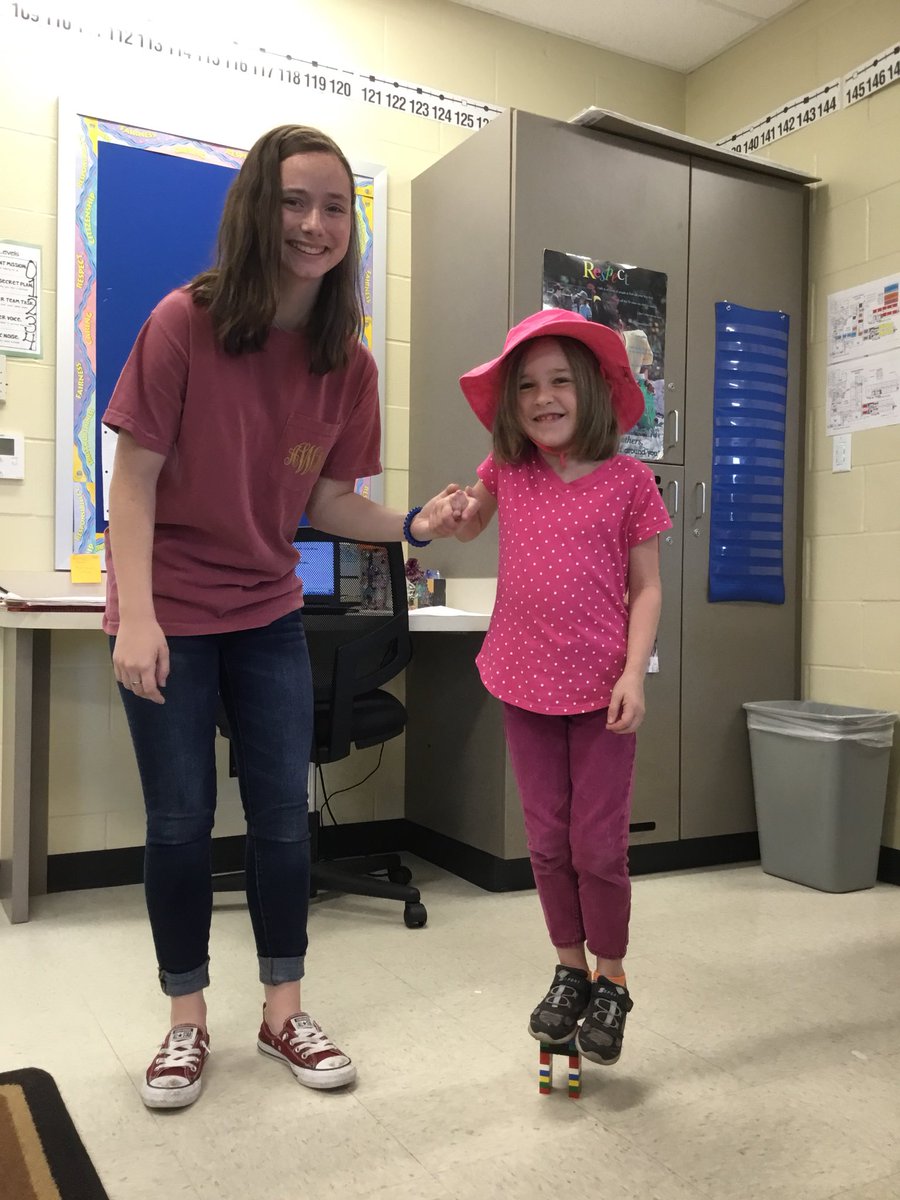 HagerSHEPARD's tweet photo. Third grade summer school is having fun building various structures in BrickLab Architecture! Look how strong our single and double arches are! #SHEsummer https://t.co/U4FqO83gB6