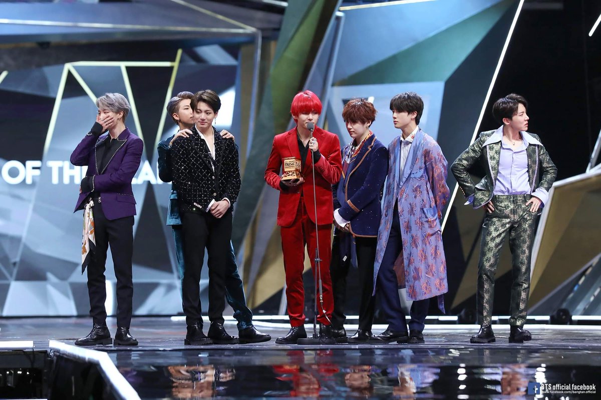 bluegrey04's tweet photo. Haapyanv 6thn i like u thanks untuk 6thnna sudah menghibur kami #Army kami disini akan selau mendukungmu walau daru kejauhan youareperfect๐๐๐๐๐๐๐๐๐๐๐๐๐๐๐๐๐๐๐๐๐๐๐
@BTS_twt
#WishTreeForBTS
#Happy6YearsWithBTS
#HBD_BTS https://t.co/CRBhnWwByW