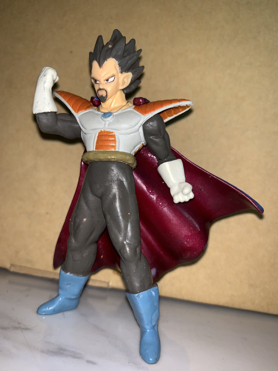 FIGURE tweet media