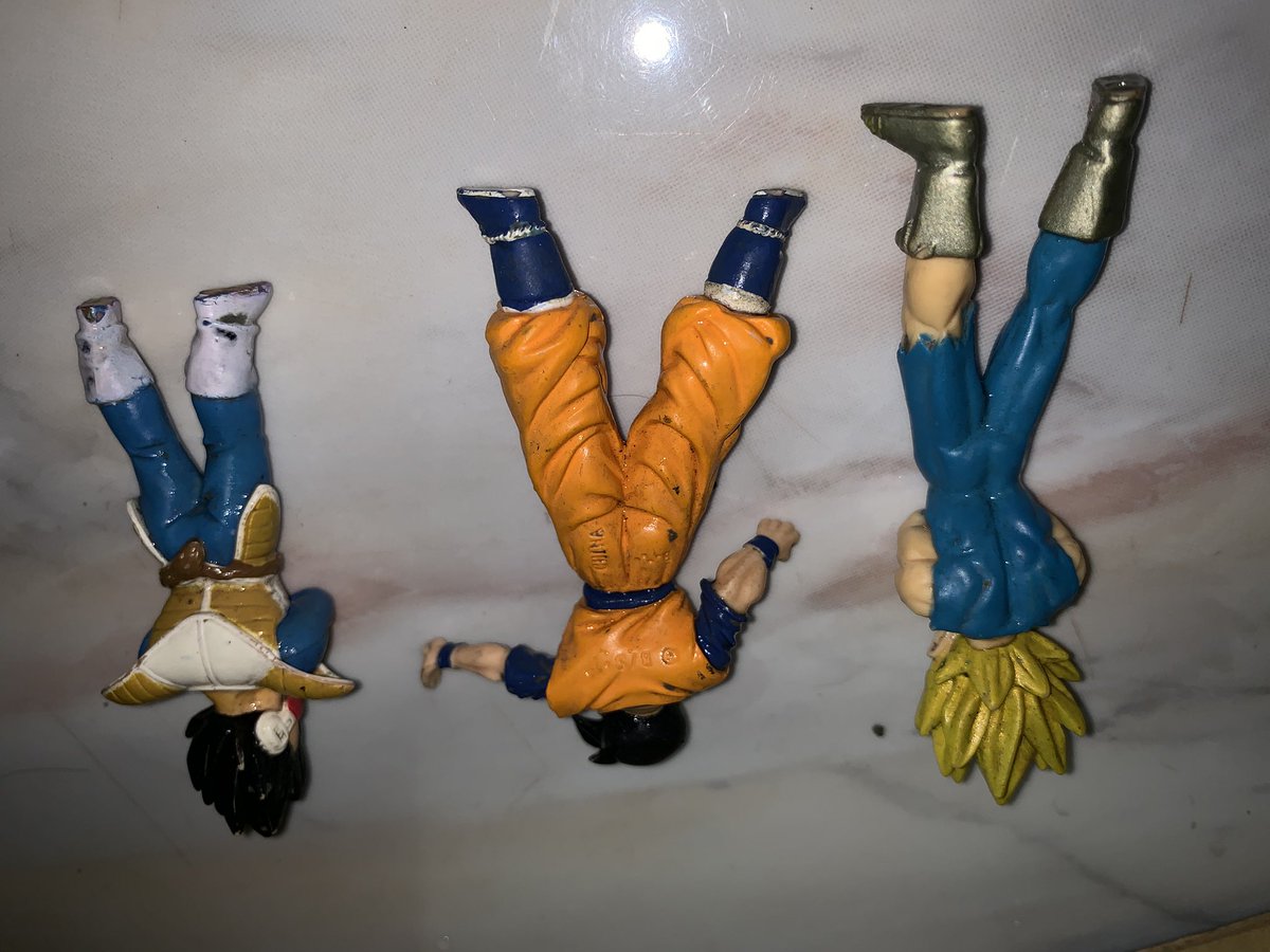 FIGURE tweet media