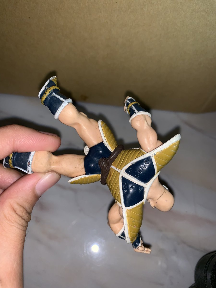 FIGURE tweet media