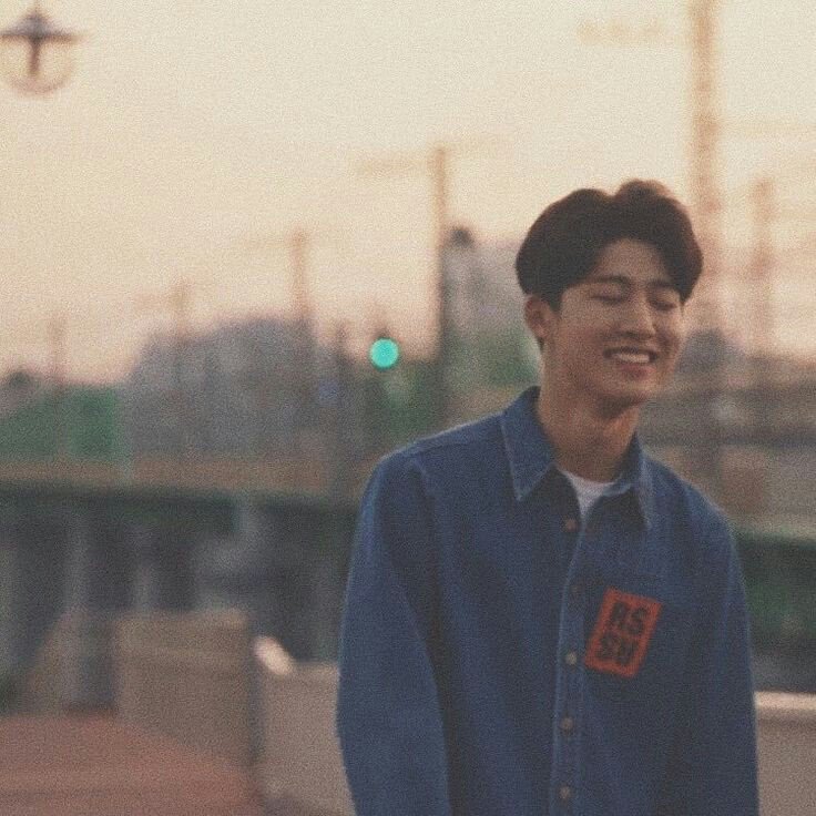 NoeliMar3's tweet photo. El mejor: lider, rapero, cantante, compositor, bailarín.... B.I es el mejor, es un gran artista, me duele su salida, pero siempre estaré con él 💗
#WeLoveYouHanbin #SupportHanbin #BI @YG_iKONIC @ikon_shxxbi https://t.co/jxbGx4zNRh