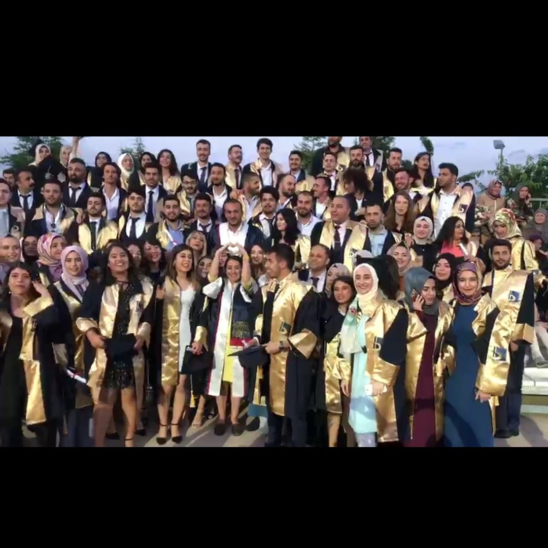 Bu çocuklar güzel ülkemi daha iyiye taşıyacak. İnanacak ve başaracak! Daha cok kitap okuyacak. Ülkem hak ettiği eleştiren, sorgulayan gençliğe kavuştu. Gelecek, sizinle güzel olacak. Efsane sınıf, artık hayata atılıyor, her göreve hazır! Sizi özleyeceğim SBKY'19