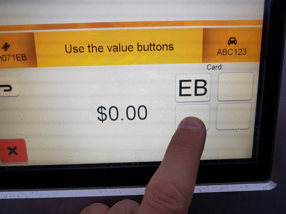 timfletcher88's tweet image. How to get the $7 all day parking #Wilsonsecurity advertises, but forgot to include in their ticket machine's super-intuitive user journey. #Tuggeranong #ripoff #badUX