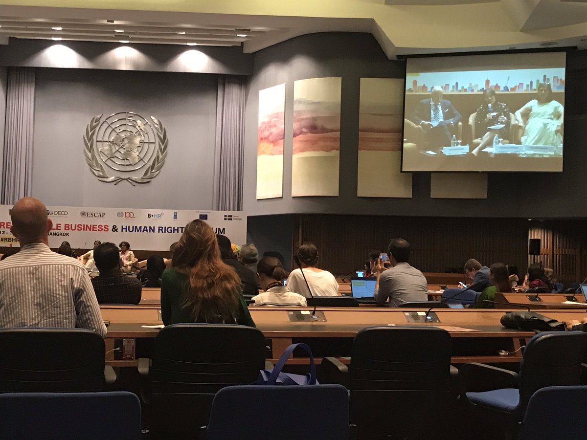 Matcha_Phornin's tweet photo. #RBHRForum @BeePranom rises challenge while women defend #landright #Environmentalright WHRDs faced #judicialharassment, needed of increases leadership&political participation, some earned less200USD4work16hours/day +unpaid care work Call4 #defendWHRDs #wellbeing #accesstojustice https://t.co/9W2I7QFBew