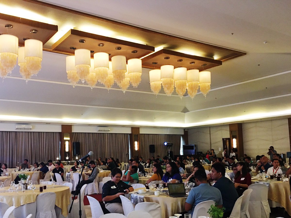 dostpcieerd's tweet photo. #HappeningNow Tech Talks on Transportation, featuring PCIEERD-funded projects CATCH-ALL, LocalSim, DOST Hybrid Electric Train, and Rapid Charging E-Vehicle Station.
#PCIEERDAt9 #Tech4SmartGovernance https://t.co/DwDJBQHk6M