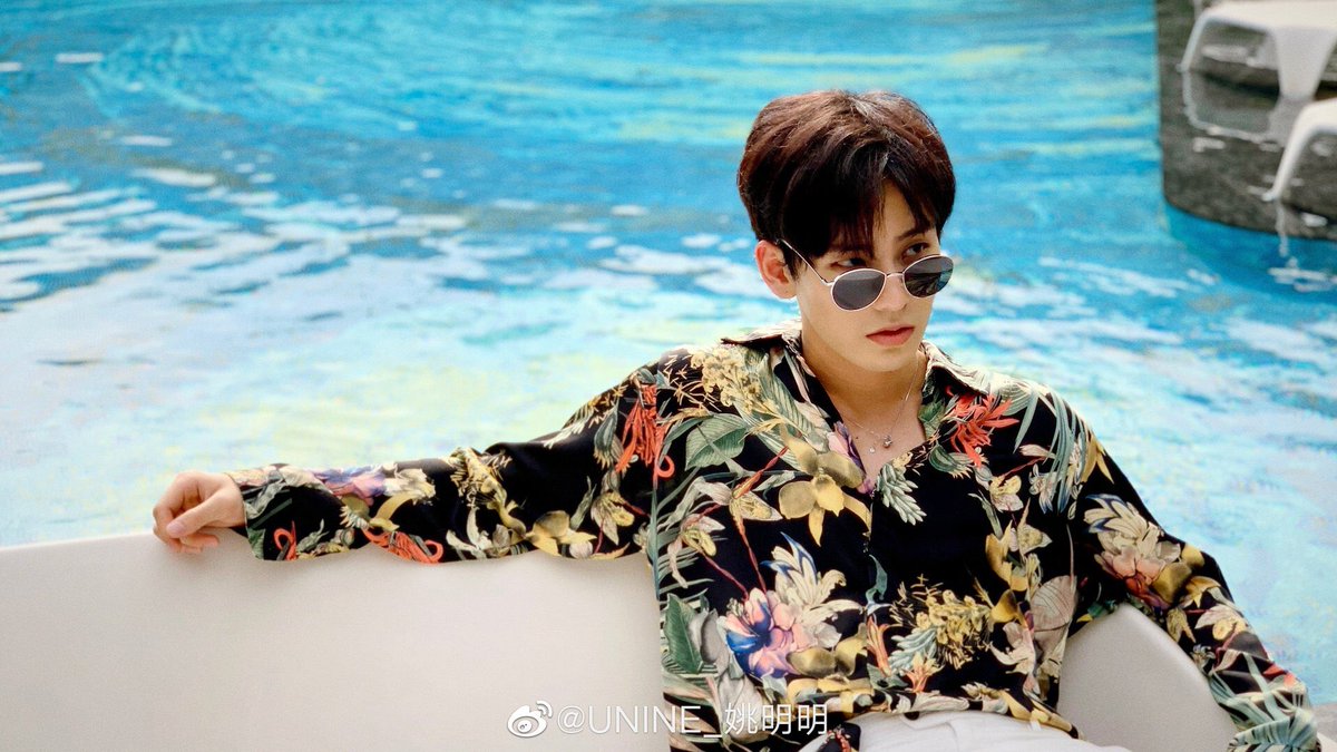 mingmingarchive's tweet photo. — (eng trans) 190613 mingming weibo update 

“the weather is very hot...”

#yaomingming #姚明明 #青春有你 #요명명 #UNINE https://t.co/STseclPgg4