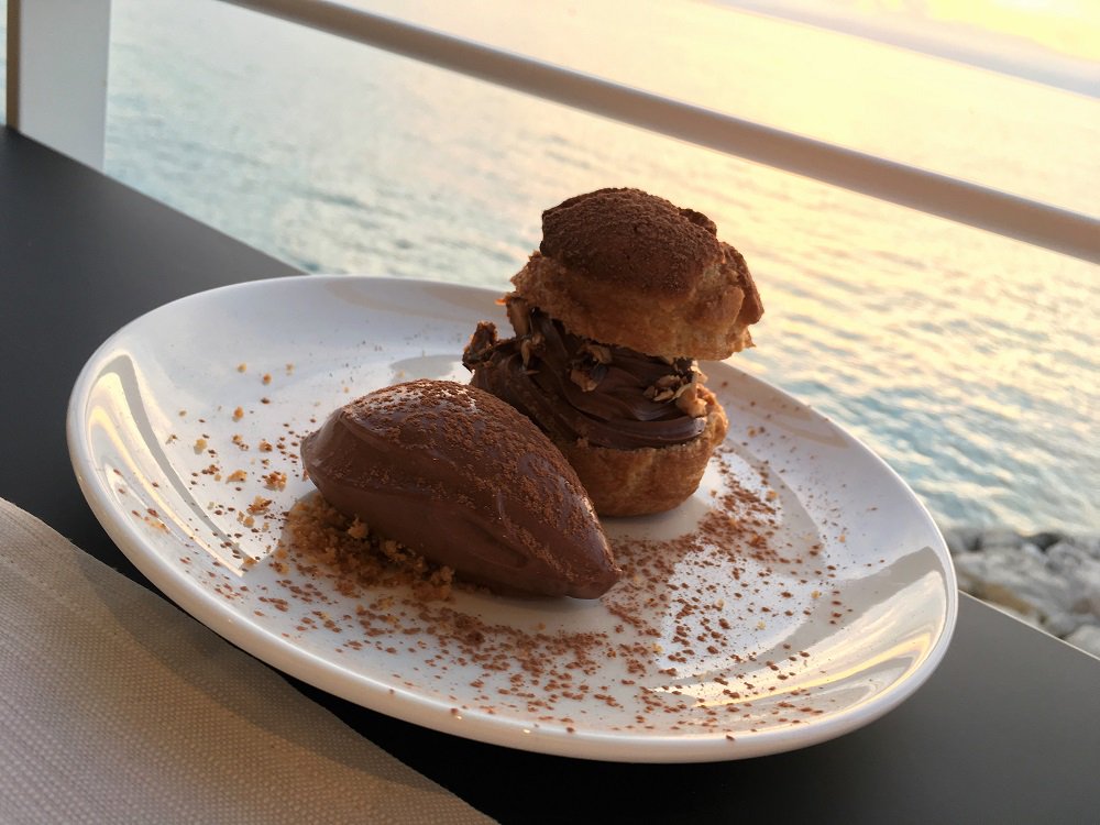 [SUR LE BLOG] Avec cette météo capricieuse, on vous propose un sublime moment évasion. Découvrez le restaurant de l'hôtel #LesBordsdeMer à #Marseille. Une adresse à tester absolument ! bit.ly/2MNaPHl #food #foodguide #plagedescatalans #bonnesadresses #restaurant