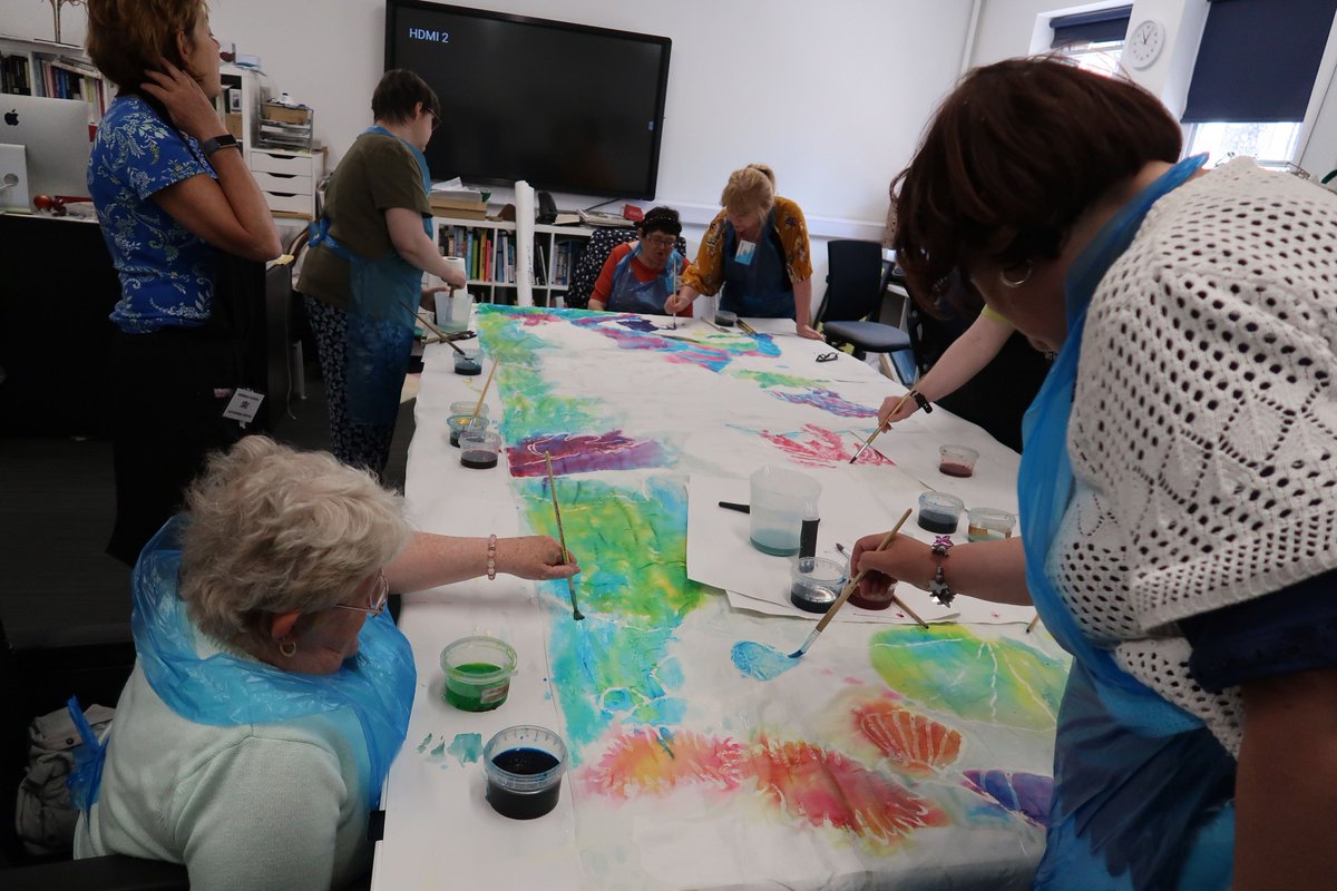 EyebrowArts's tweet photo. We had a great time with groups at Ipswich Road Community Hub and St Martin's Housing Trust last week, painting silk flags for this year's Lord Mayors Procession - they're going to look great! @norwichcc @imatter_tweet https://t.co/XNzVXXYbwZ
