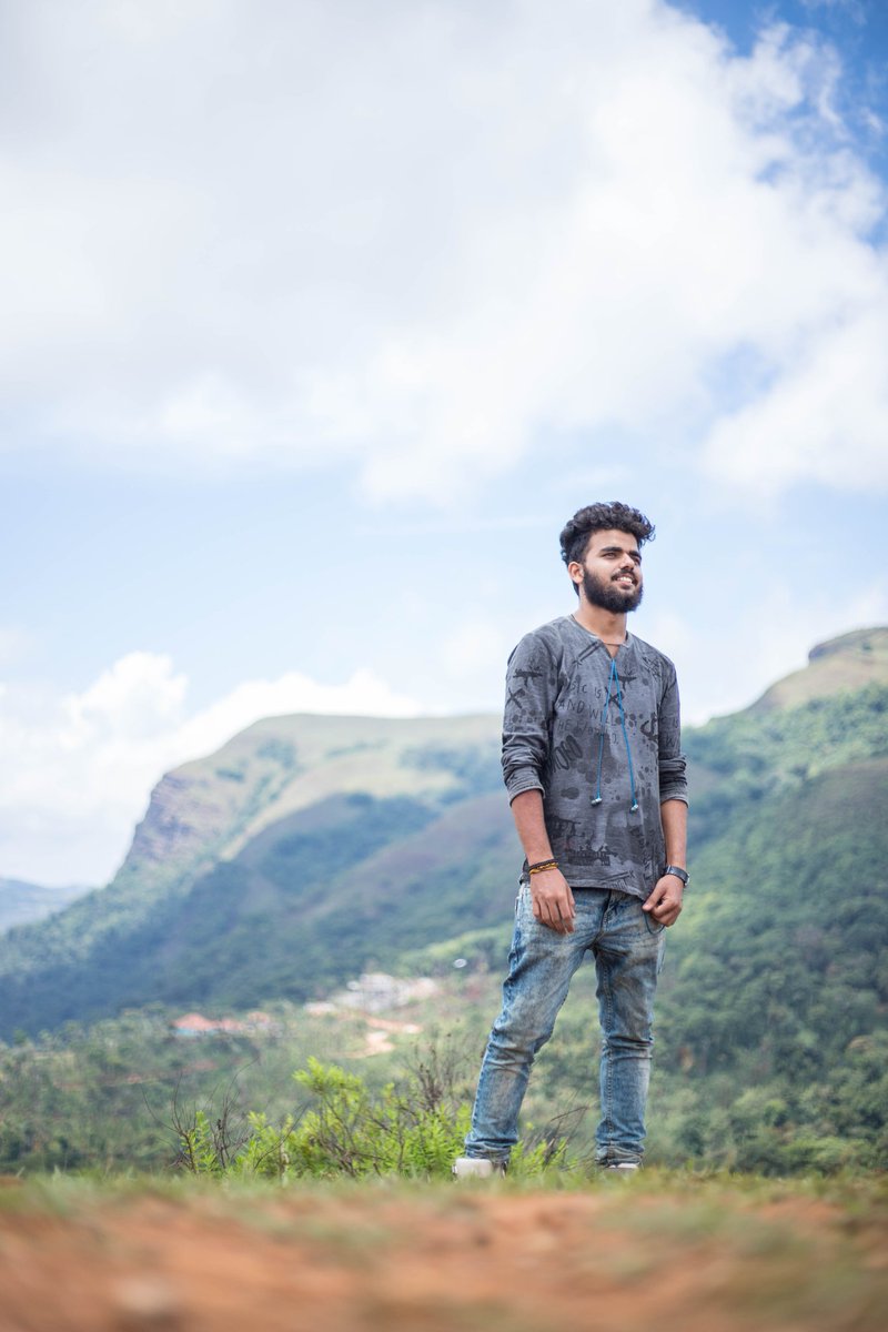 Shivadeep83's tweet photo. photshoot 
#Canon
#canon6dii
#godox 
#magmode 
#50mmf18 https://t.co/SXzID3nfVN