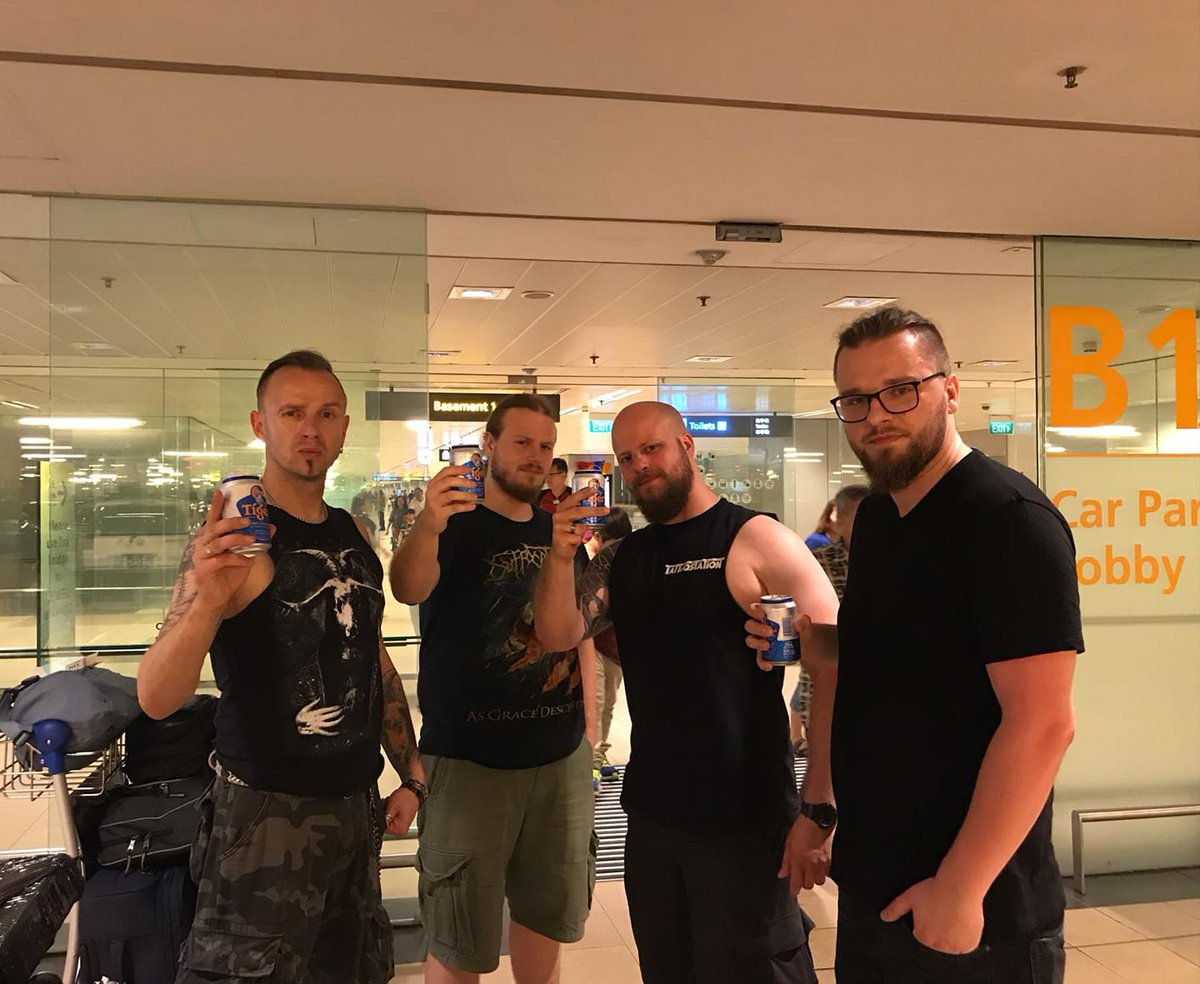 DevilishImpress's tweet photo. The Devils of Poland have arrived in Singapore!!! Party first before show this weekend!
#DevilishImpressions #CrowsOverAsiaTour2019 #SaveOurMusic #VentBoxProductions #VBP https://t.co/1vGlsyAfXV