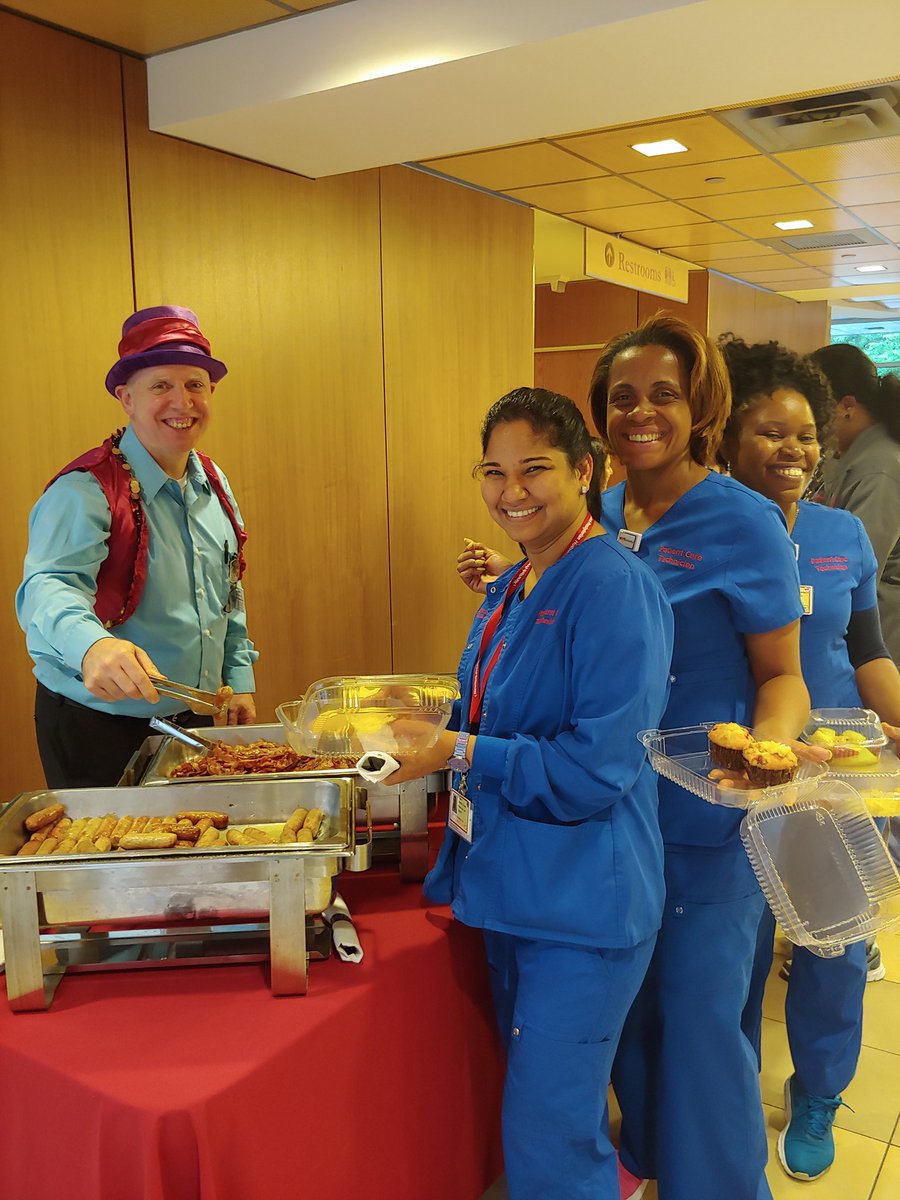 CLampersberger's tweet photo. Good morning &amp; Happy Employee Appreciation Day - kicking off our Mardi Gras celebration with breakfast for our overnight staff  #NYPHVH @NYPHVH @AngelaGP_NYPHV @SedrickOConnor @Daniel_NYP https://t.co/eCjOxE5wI3