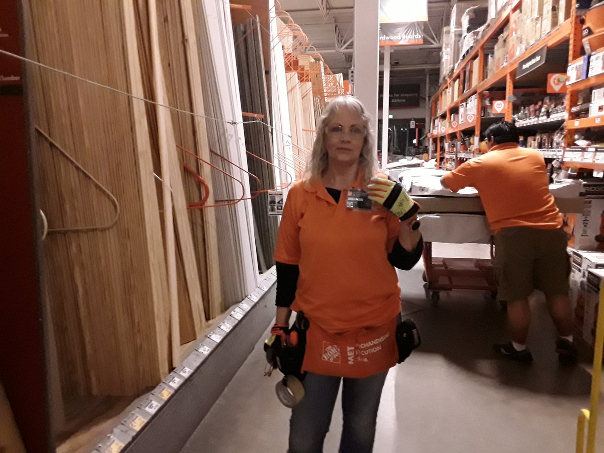 6583Met's tweet photo. Way to go Suzan!!! Starting the day off SAFE with proper PPE during board service!!! https://t.co/cPWr2O5q8J