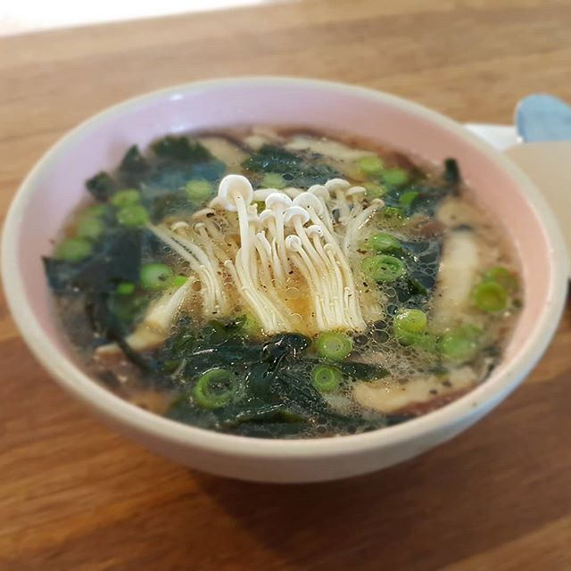 Wieso? Miso!

#comingsoon #soup