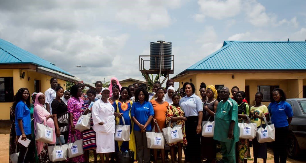 Envisionngo's tweet photo. Over 30 less privileged pregnant women received delivery kits during our Maternal, Newborn and Child Health Integrated Program (MNCHIP). 

We paid for their hospital bills and ensured that they followed through with their antenatal visits. https://t.co/a5MIK23NoG