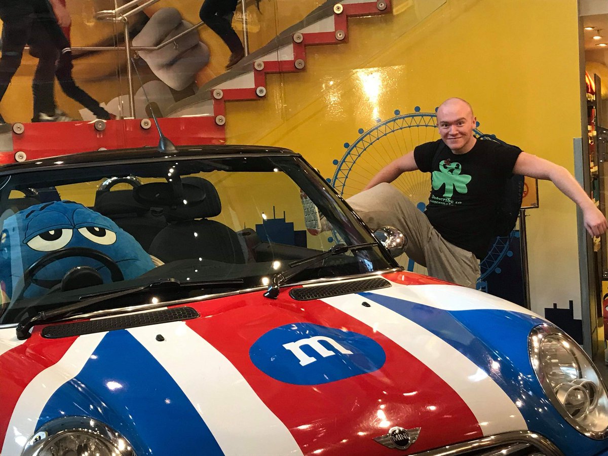 CloverCaptain's tweet photo. At #MMsWorld in #London
It's weird how much I love these characters
Plus that's a mini cooper on the bottom floor cause why not😅 https://t.co/GSdoHxx5nM
