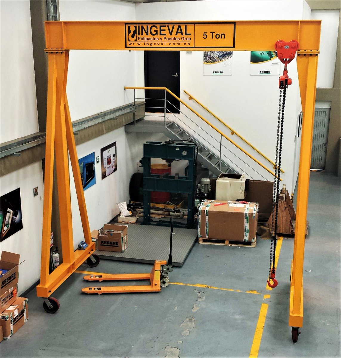 ppg_ingeval's tweet photo. Porticos moviles #ingeval diseñados, fabricados e instalados para aplicaciones livianas y estaciones de trabajo, equipadas con #polpasto manual o eléctrico, ruedas libres o de tracción. Diseños acorde a la necesidad o diseños estándar. #gruasportico @ppg_ingeval #PortableGantries https://t.co/gQwCRCYAcf