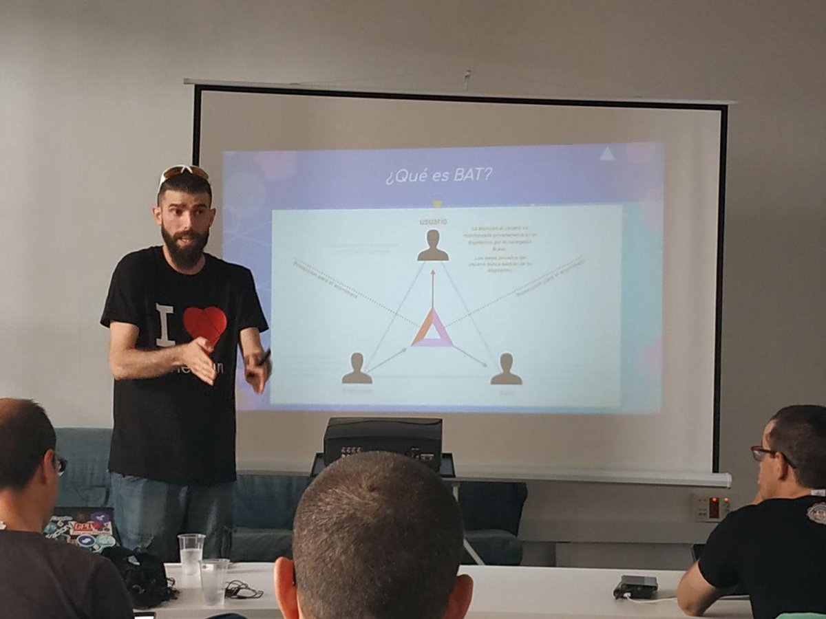 Bitcoin3ra's tweet photo. Genial meetup del navegador @brave dado por @wimel85 en Magma, @z1digitalstudio !!!
Los wordpresseros de @WCSevilla conocen ahora un medio más con el que monetizar sus páginas, encima descentralizado y priorizando la experiencia de usuario!!😀
#svqtech #svqdev #Brave #wordpress https://t.co/lr2PNWKaxD