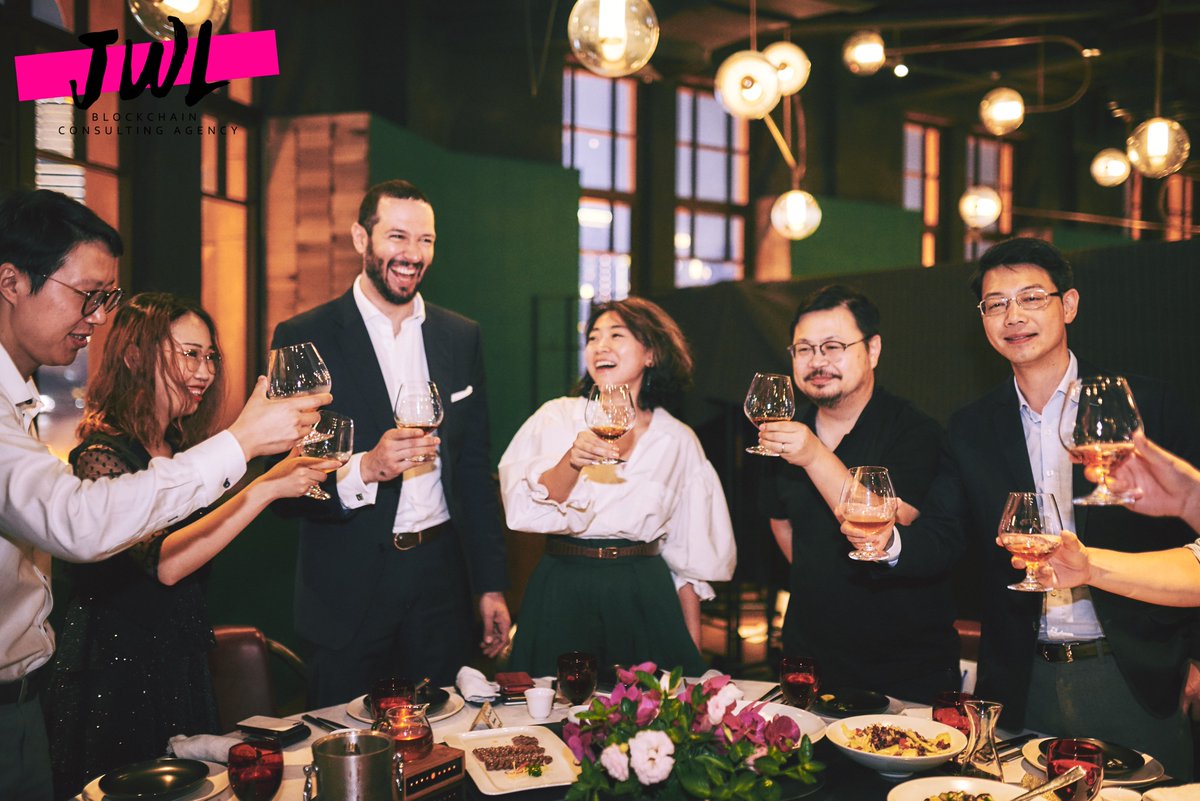 CyhChloe's tweet photo. @BlueshareToken Asia Tour
🚩First Stop
Shanghai Investor Fine Dining on the Bound🌃
The flaming chicken definitely was the highlight of the night🔥🔥🔥
Thanks everyone for coming🍻
@sequoia @LLCapital @CHAINCAPITALGRP @Atlas_Capital @SUSYCapital #Ventureview #Grandshorecapital https://t.co/c5b1AVzM9D