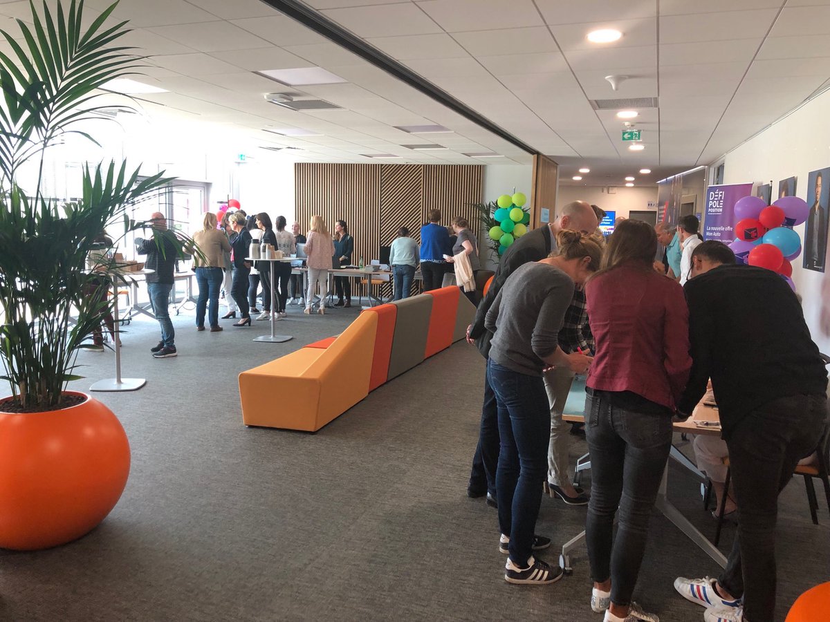 LGodenne's tweet photo. Le village des métiers à #isneauville bat son plein... 12 services présentent leur métier en vidéo, quizz, jeux #convivialité #QVT, mieux se connaître pour mieux travailler ensemble #oneAXA @yohanporet @beraudiere @mathieu_godart @benoit_poupon, https://t.co/ebEYpzbxxn
