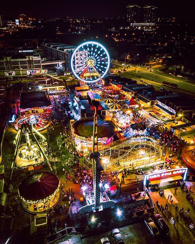 tianchad's tweet photo. New place for fun in PUCHONG people! Go here if you're too tired to go all the way to Genting #EuroFunPark 🎡🎡🎡 Suitable for bokeh night portrait photoshoot too. #蒲种 .
.
TAG friends who would want to check out this place together🙋♀️🙆♂️📸
.
.
#fromwhe… https://t.co/yZnNz5l1YB https://t.co/kAsdoefrSt