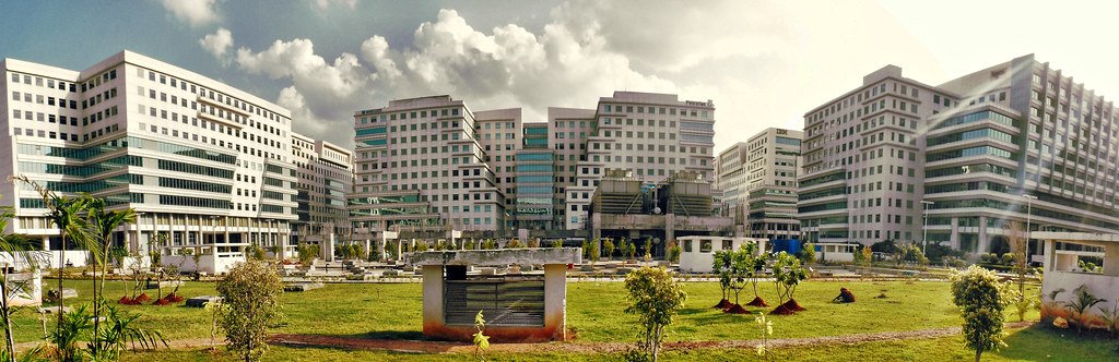 GOPALBAJAJ's tweet photo. @JioCare DLF SEZ IT Park, Chennai (https://t.co/6RrSikBTeP) is a place where more than 100000+ people work. Jio network is barely coming in most of the buildings. Can you please fix network issues here?
Vodafone and Airtel work just fine. #DLFChennai https://t.co/RL69Bo9Gmf