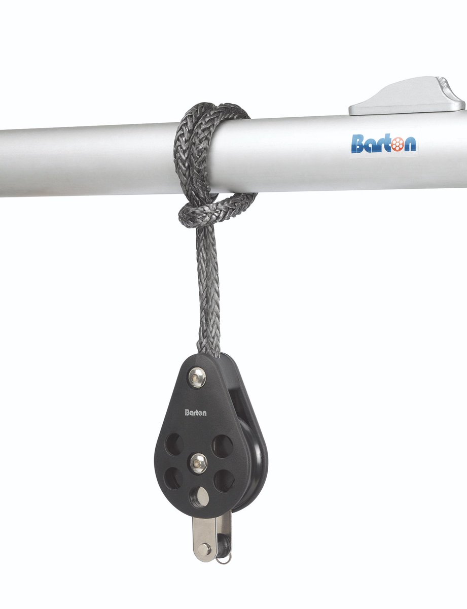 bartonmarine's tweet photo. Our Block on a Strop was developed for use on #workboats, #marinas, #factories, or #construction sites - anywhere equipment for lifting and moving loads is required.  Portable lifting device for loads given a WWL of 600 kg.   

Visit us @seawork Stand Q17 

#deckequipment #marine https://t.co/BbPrgFNgR3