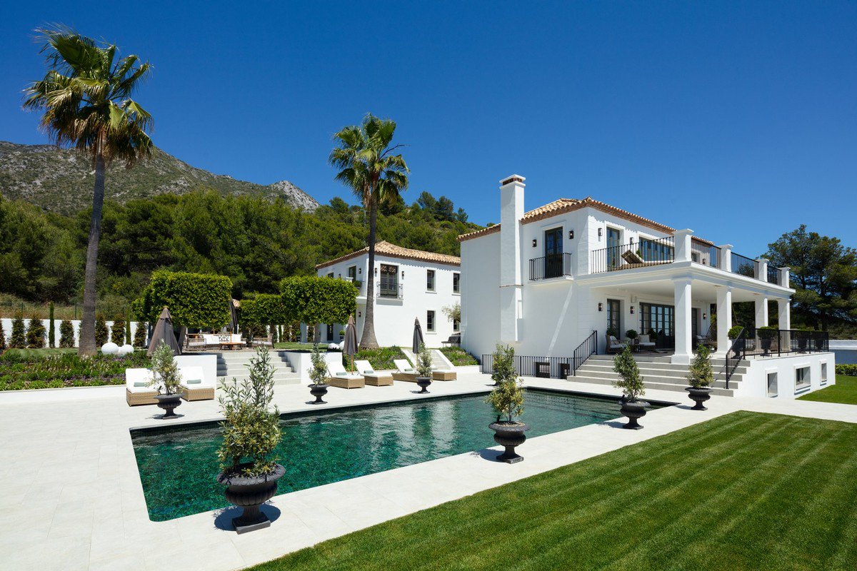 PropExtra's tweet photo. https://t.co/EgjTWPhNcp
** € 7,995,000 ** Casa Arbequina is an exquisite family residence located in the desirable gated community of Sierra Blanca. Listed by NOTAR Ref: X-KKA-ZBF https://t.co/WLC93PJSfq