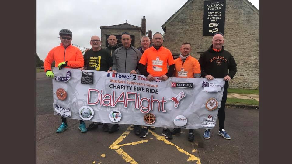 Notarianniices's tweet photo. Miserable weather but that doesn’t stop @MuckersThe on their Tower to Tower bike ride, they are leaving Birmingham today, what an incredible bunch of lads 👏🏽

You can still donate https://t.co/NVdSLKkIwO ! https://t.co/iT4KnM6c3w
