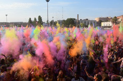 AjRubi's tweet photo. Ja tenim el programa de la Festa Major 2019! Està ben farcit d'activitats per a totes les edats i tots els gustos. Fes-hi un cop d'ull i començar a fer els teus plans: https://t.co/TD8RR0y9g0 #rubicity #FMRubi #rrandom2019 https://t.co/IrA6YmyUSt