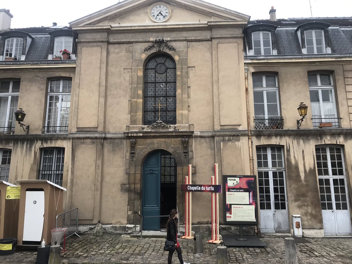 #Futures2019 Si vous craignez que le futur tourne mal, vous pouvez toujours prier dans La Chapelle du Turfu ! Et sinon, on parle #numerique #politique et #villesmoyennes à 11h15.