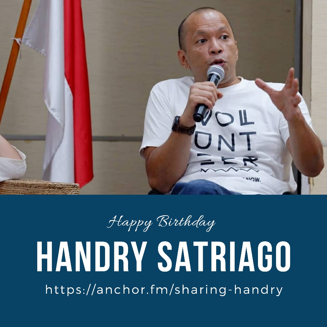 encingcing's tweet photo. happy birthday pak @HandryGE semoga setiap ilmu yang  selalu bapak berikan bisa bermanfaat buat kami. anak-anak @AkberSBY uda kangen bapak #HappyHandry #SharingHandry https://t.co/e2CV5HQDYo https://t.co/LFSXM4JcZz