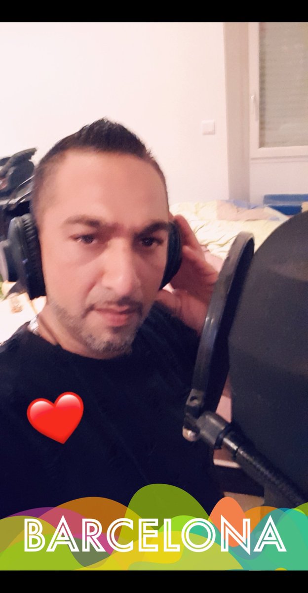 official_manetc's tweet photo. Hola mi gente aqui estamo gravando bien dias a todos https://t.co/ZqOFriPrS3
