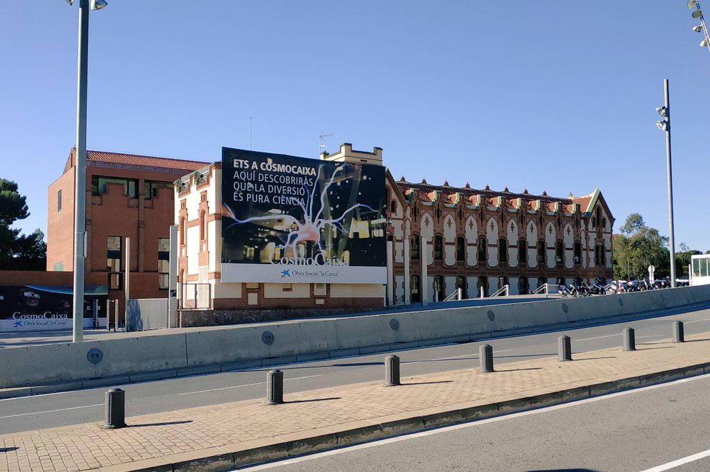 FundFactorHuma's tweet photo. Bon dia! Comencem des del @CosmoCaixa_CAT
El projecte @EUErasmusPlus #skillupproject tanca el cicle! https://t.co/wrwS2DJIaM