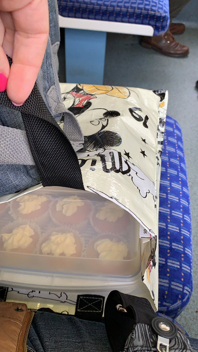 LadyG_01's tweet image. Bringing some sun to @crucibletheatre ‘cakes for a good cause’ morning #lemoncupcakes