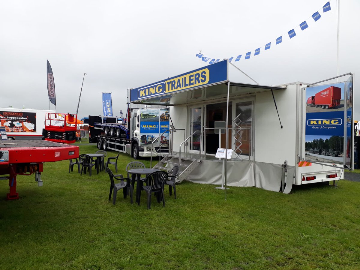 KingTrailersUK's tweet photo. A bit drier 3rd and final day for @KingTrailersUK @plantworx2019 so last chance to drop in for a coffee and have a chat with us. #kingtrailers #plantworx2019 #trailersforsale https://t.co/QhVW88mHOa