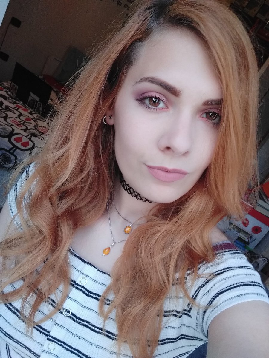 GSunrice's tweet photo. Piccoli vermi insignificanti, fatevi avanti ed omaggiare questa Dea. Sono così fuori dalla vostra portata che l'unico modo per approcciarmi è pagare 💅🏻💦
#findom #findomitalia #finsub #schiavo #padrona #paypig #paypiggy #cashcow #cashslave #cashdrain #moneyslave $end #mistress https://t.co/RH0FCi1EKm