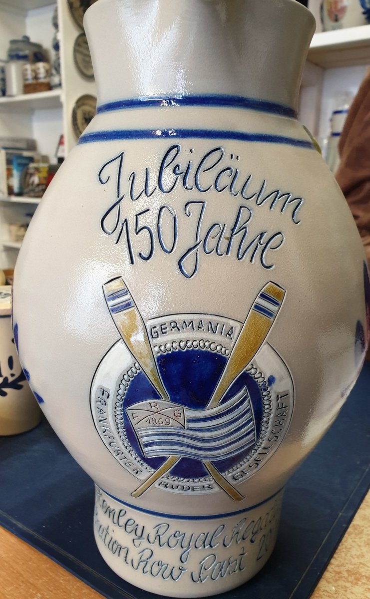 HenleyRegatta's tweet photo. #TBT 1869 saw the foundation of Frankfurter Rudergesellschaft Germania 1869 e.V.#FRGG and this year they will be enjoying their sesquicentennial celebrations at HRR, including a row-past and gift to be presented to @SteveRedgrave5.
(📸 @NigelFfm) https://t.co/egfdKMz8QB