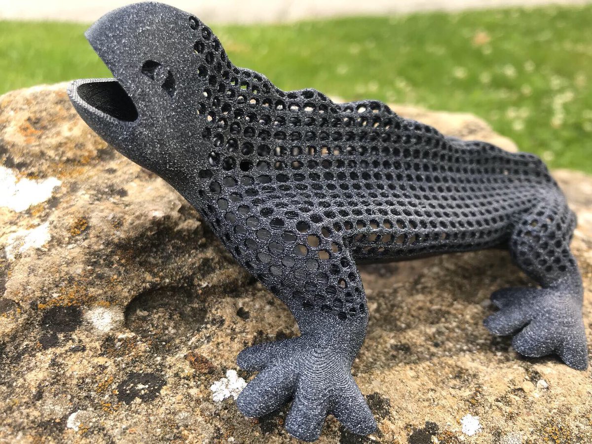 innovaland3d's tweet photo. Hollow draudi impreso con @FILO_ALFA #metallicblack .
Thing: 948565
Visita la categoría de “PLA especiales” de Filoalfa en nuestra web.
.
.
.
#filoalfa #3dfilamento #3dfilamentos #witbox #innovaland #impresion3d #3dprint #3dprinting #filamento #filamento3d #draudi #bcn3d https://t.co/7FKrHHavAB