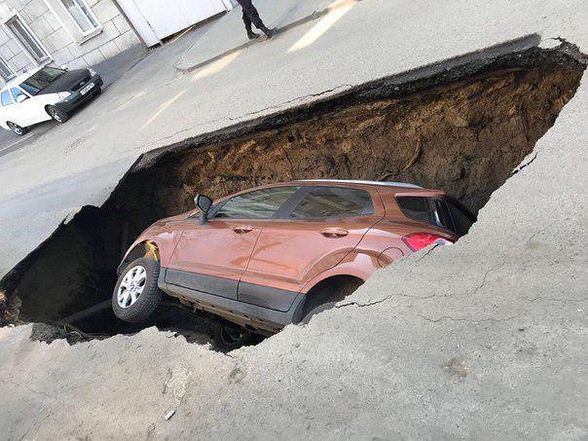 autoguidepro's tweet photo. За ямы на дорогах будут платить😲😲😲

Пока украинские автомобилисты жалуются на плохие дороги, жители Великобритании вскоре смогут получать за них деньги. 

С такой инициативой выступили сразу несколько автопроизводителей Соединенного Королевства. 

#автогид #украина https://t.co/rRZe8OUMsw