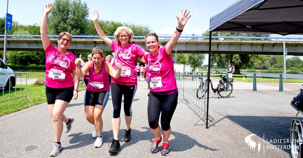 💪🏽 | Sommige ladies doen mee als motivatie om te blijven lopen, anderen hebben als doel een sportief dagje uit met vriendinnen. Wat is jouw motivatie? 💓🏃🏽