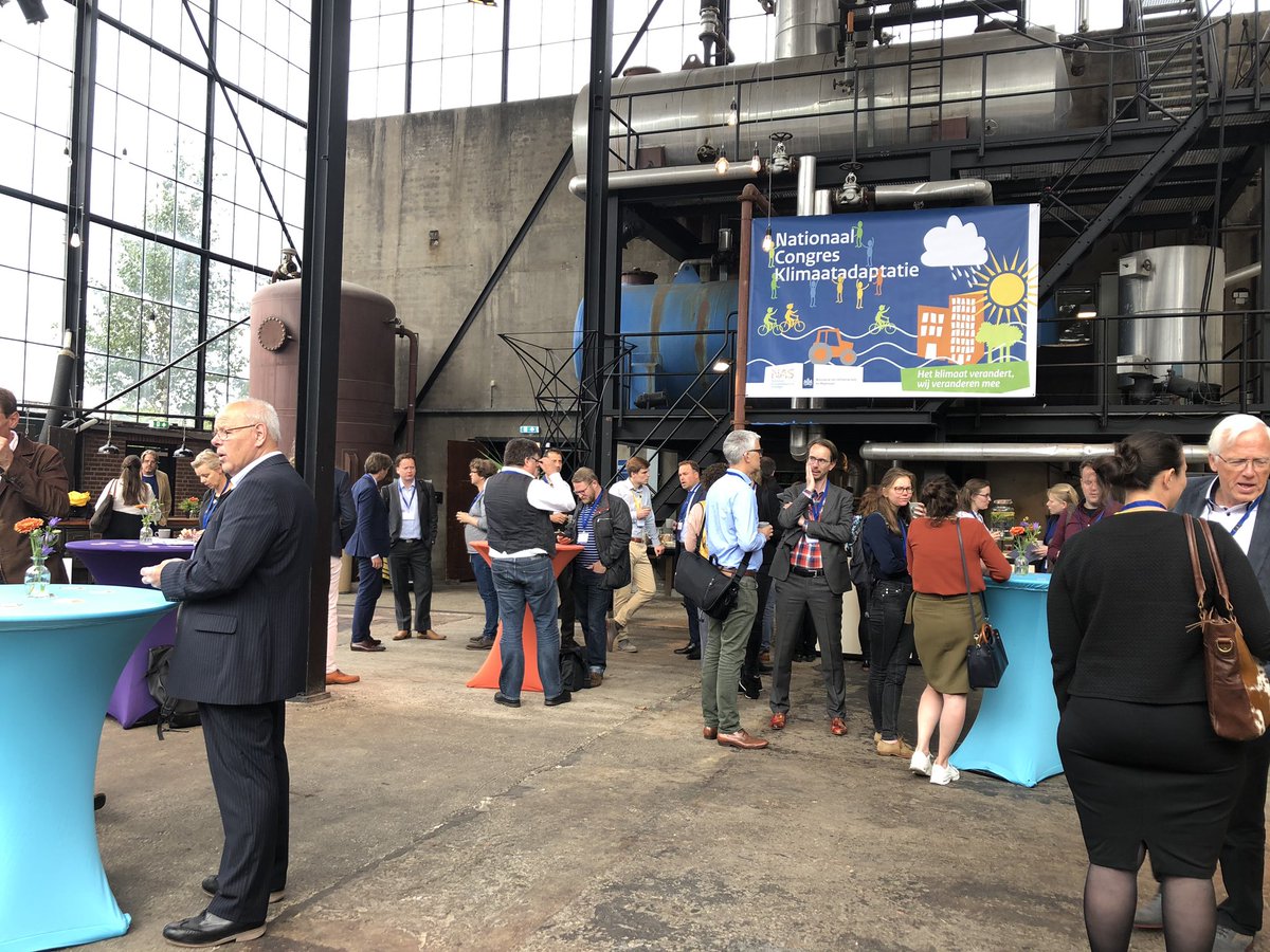 HD_communicatie's tweet photo. Het Nationaal #CongresKlimaatadaptatie in @LijmenCultuur in Delft is begonnen! Helder en Duidelijk is mede-organisator en verzorgt vandaag het verslag. #klimaatadaptatie https://t.co/KLVPcbj2m0