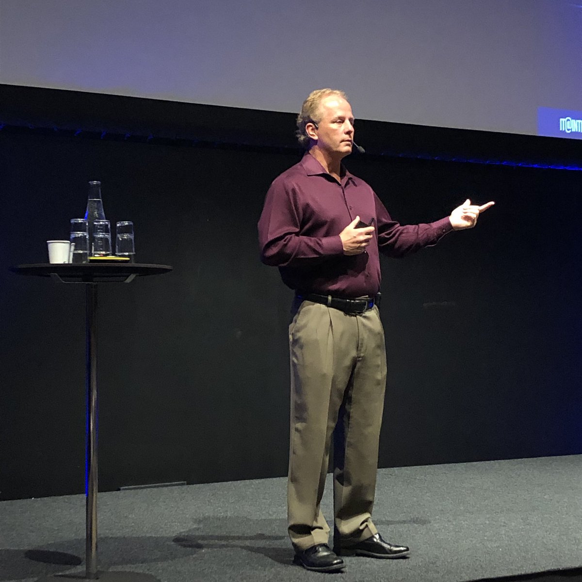SogetiSweden's tweet photo. Ron McCutchen, sharing Intel”s top success factors for a #UnifiedDigitalPlatform. #SogetiAccelerationBriefing https://t.co/88xfO9Ue7X