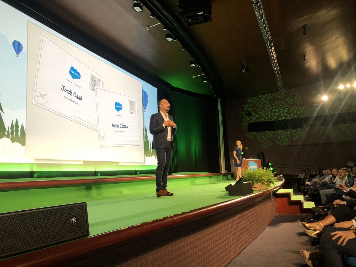 prodrigu70's tweet photo. Empezamos #BasecampBCN con la sala completa y muchísimas novedades para compartir!!! @salesforce https://t.co/wfiXh6Av4C
