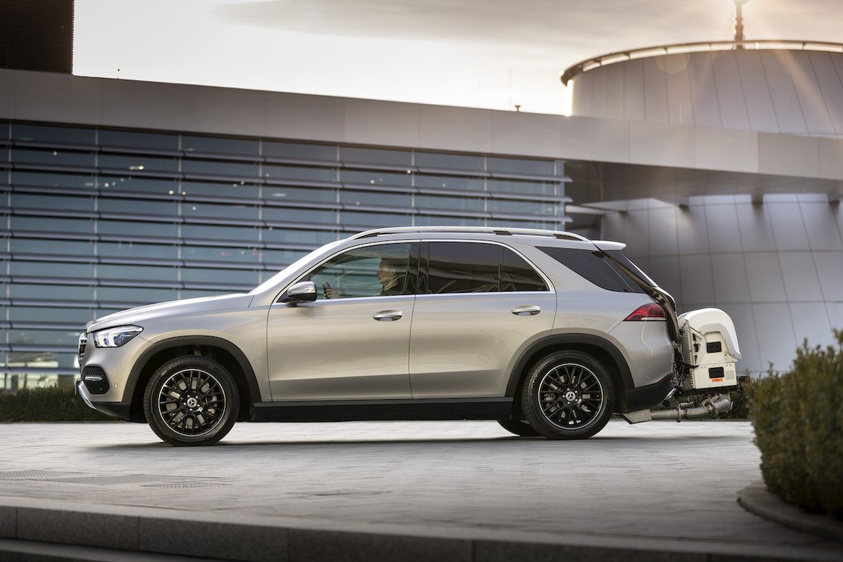 MercedesBenz's tweet photo. Investments in new Diesel engine generation pay off: Recent tests show again significantly reduced NOx emissions for vehicles certified according to the Euro 6d-TEMP standard. Conversion to the new standard is now complete for all new Mercedes-Benz cars being ordered. #Daimler https://t.co/uBQI4wZM6K