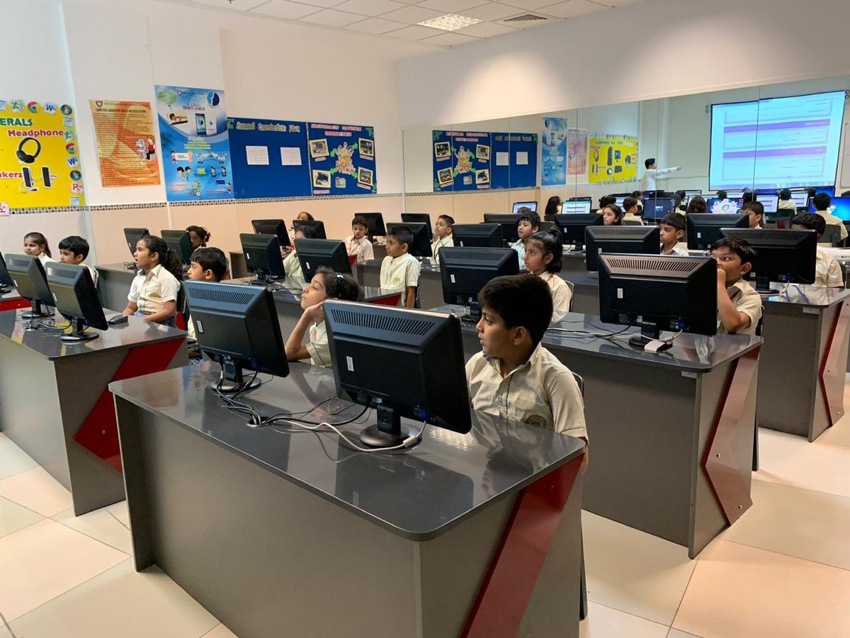 IIS_DSO's tweet image. Our budding programmers of Grades 1&amp;amp;2...#TechnologyWeek