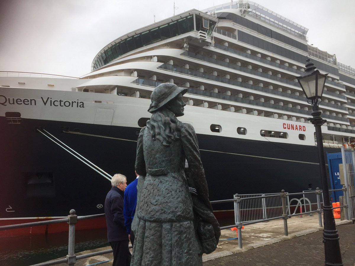 CobhTourism's tweet photo. Our Cobh Tourism Ambassadors are out welcoming the passengers and crew of the Queen Victoria to our heritage town of #Cobh all our attractions are open @CruiseRoomEire @pure_cork @CobhHarCham @pjcoogan @SaveIrishCruise @gicncobh @deshocks @PortofCork @Corkcoco https://t.co/KCsN57o8B6