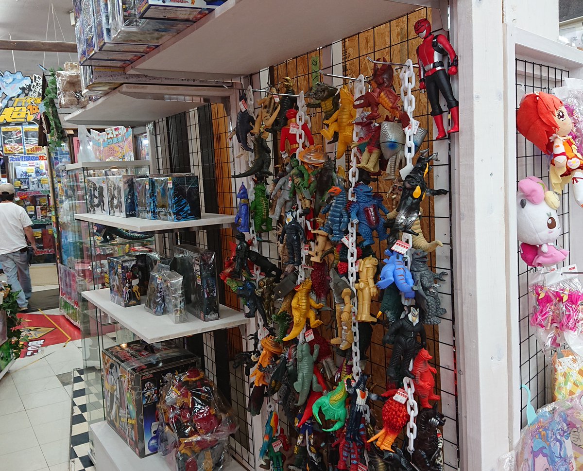 万代仙台泉店 おもちゃコーナー V Twitter おもちゃ売り場が少しリニューアルしました 万代 仙台 おもちゃ売り場 仮面ライダー リュウソウジャー