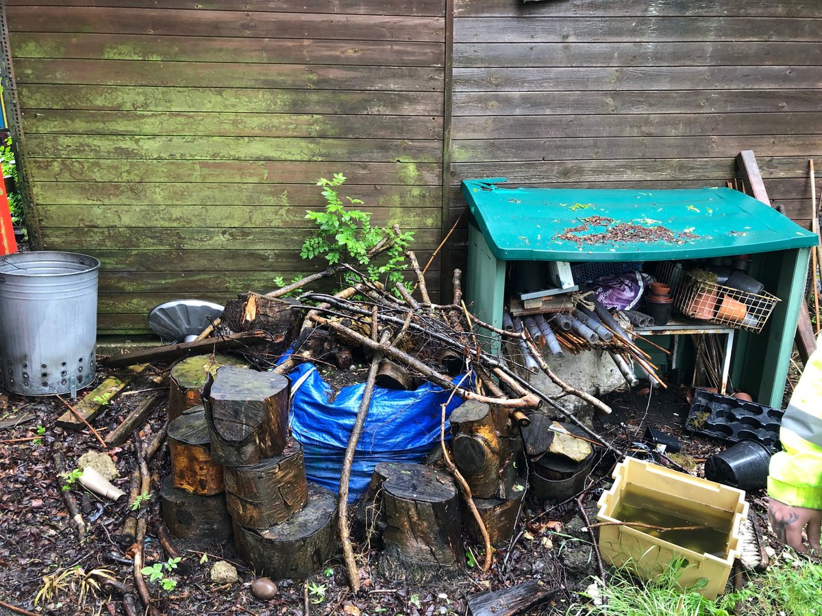 SNNSch's tweet photo. A huge thank you to Andrew, Henry, Callum &amp; Mark from the Co-op who came to help clear up our outside area yesterday in preparation for our new extension. Community working at it's best! Thank you also to Biffa who kindly supplied us a skip FOC. @CoopMPSiA_Huth @CoopCastlewood https://t.co/z97foYu4Nq
