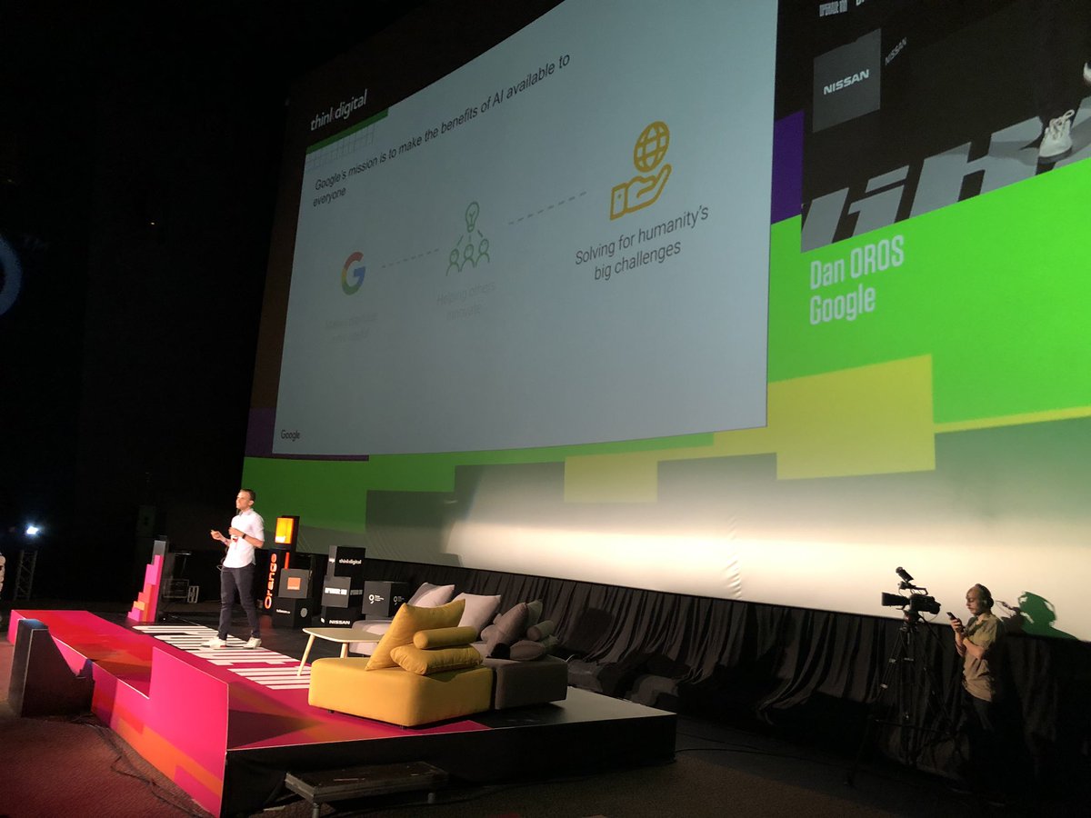 MogensMoeller's tweet photo. My stage today at iCEE.fest Upgrade100 in sunny Bucharest π #iCEEfest #upgrade100 https://t.co/e0ITzdZKxM